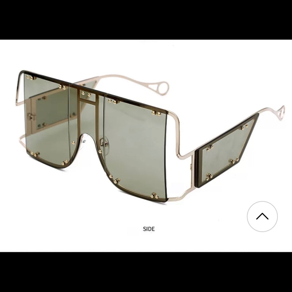 Oversized Goggle Shades!